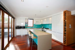 Parent retreat South Coogee - kitchen